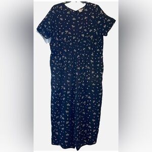 ASOS Black Floral Jumpsuit w/ Wide Legs & Side Pockets Size 18 Chic & Feminine